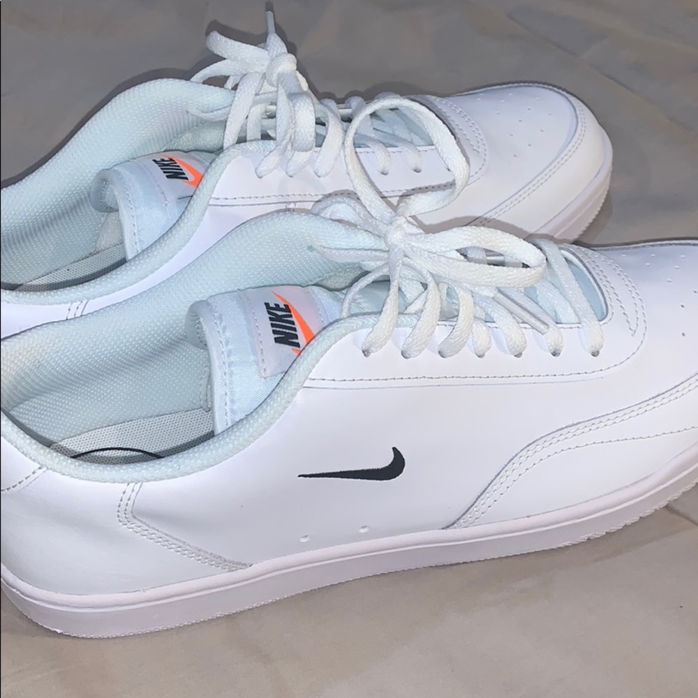 Men’s nike court vintage shoe